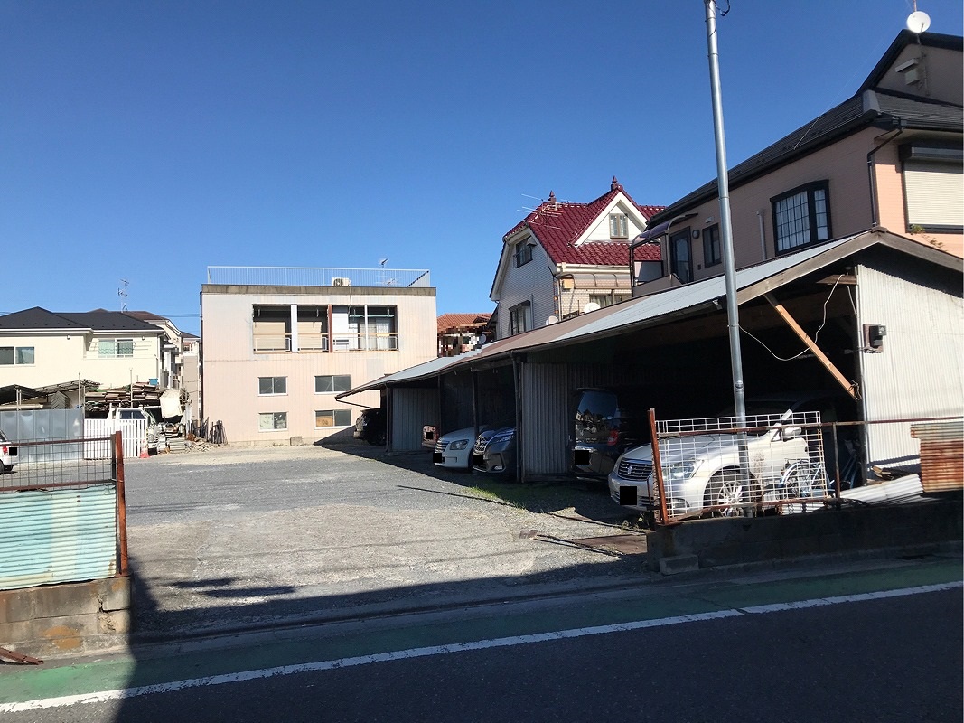 足立区伊興本町２丁目　月極駐車場